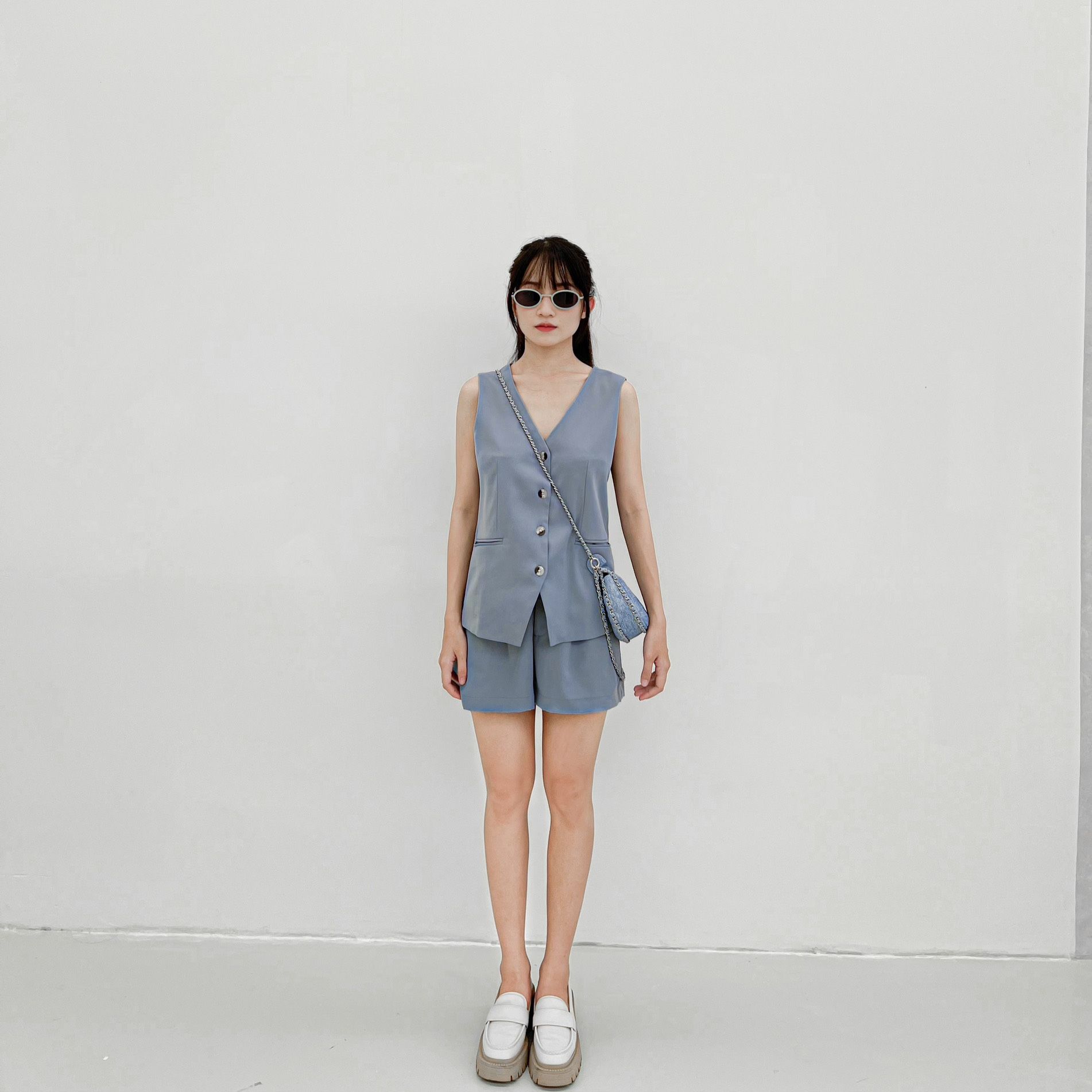 PONY SHORT - Quần short lửng lưng cao