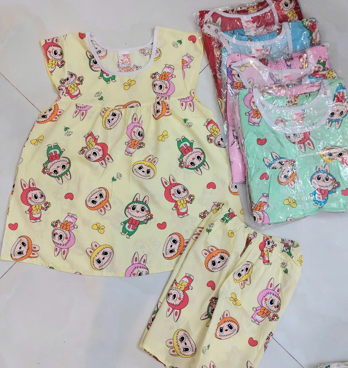 ( 3 bộ 3 màu 3 họa tiết khác nhau) combo 3 bộ tole bé gái