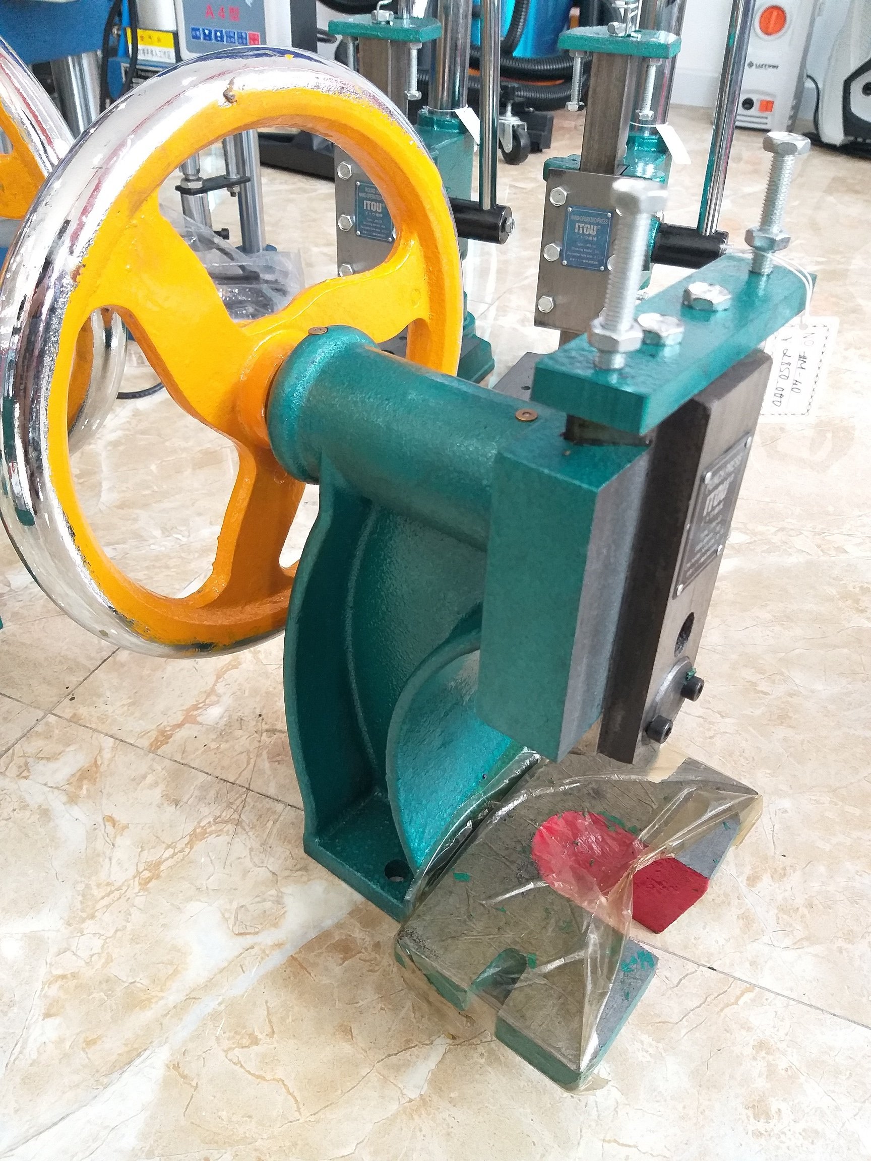 MÁY DẬP BÁNH ĐÀ MINI HM-40