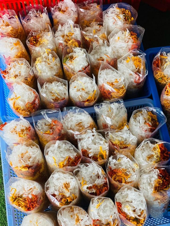 1 bịch bánh tráng trộn