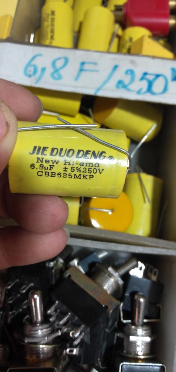 4 Tụ phân tần loa 6.8uf 250v