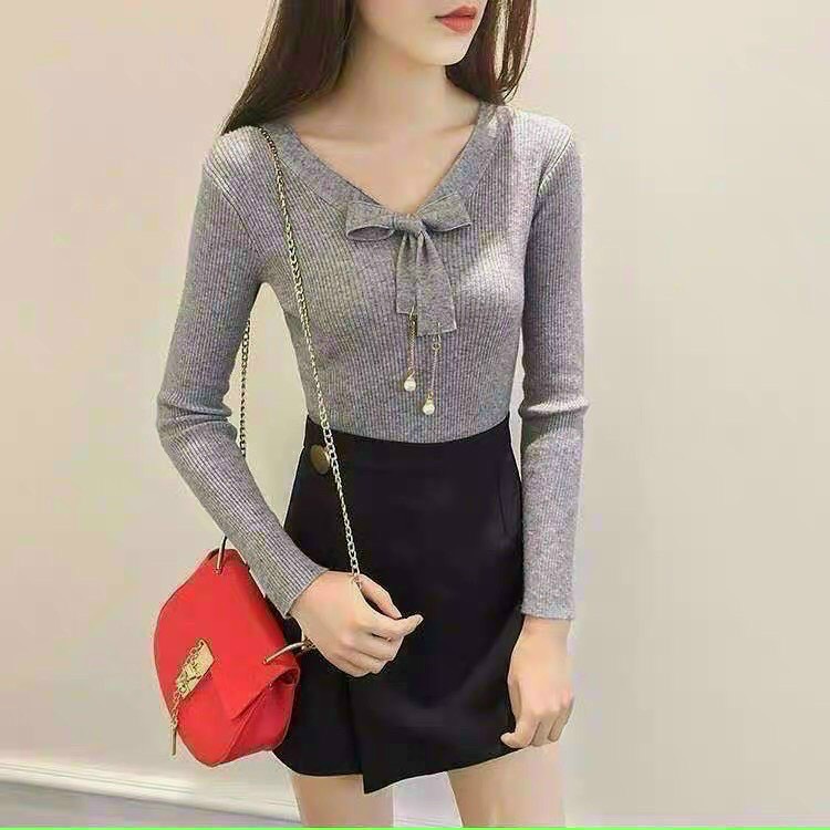 ÁO THUN GÂN CỔ V, THẮT NƠ ĐÍNH HẠT DỄ THƯƠNG