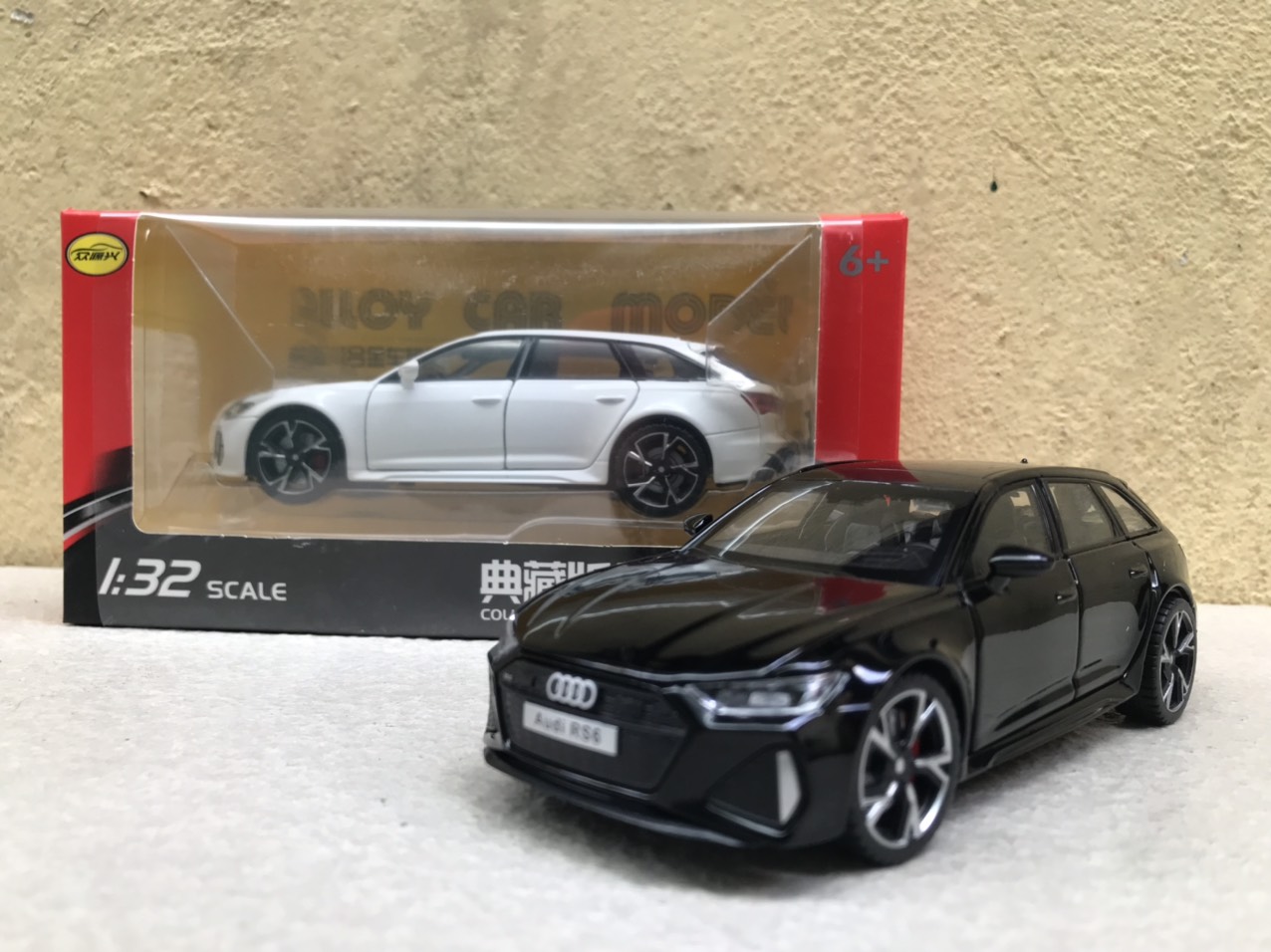 Mô hình xe AUDI RS6 2024 - 1:32