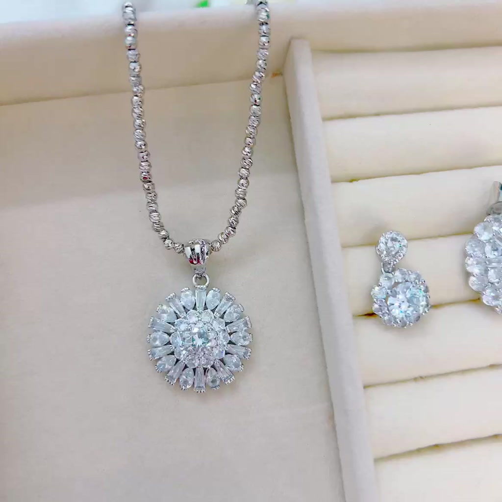Mặt dây chuyền xi bạch kim hoa đá siêu sáng - Trang sức Kami