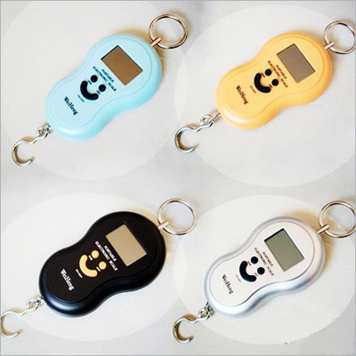 Cân treo điện tử sunha mini cầm tay mặt cười 50kg loại tốt sigato979