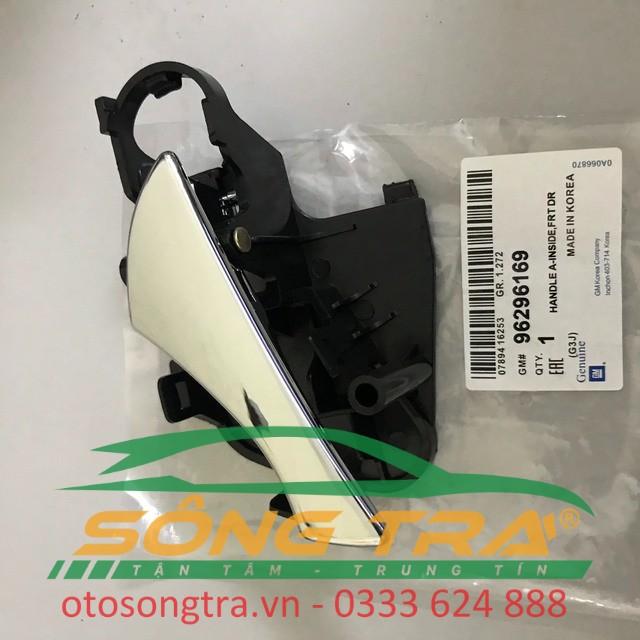Tay mở cửa trong daewoo nubira
