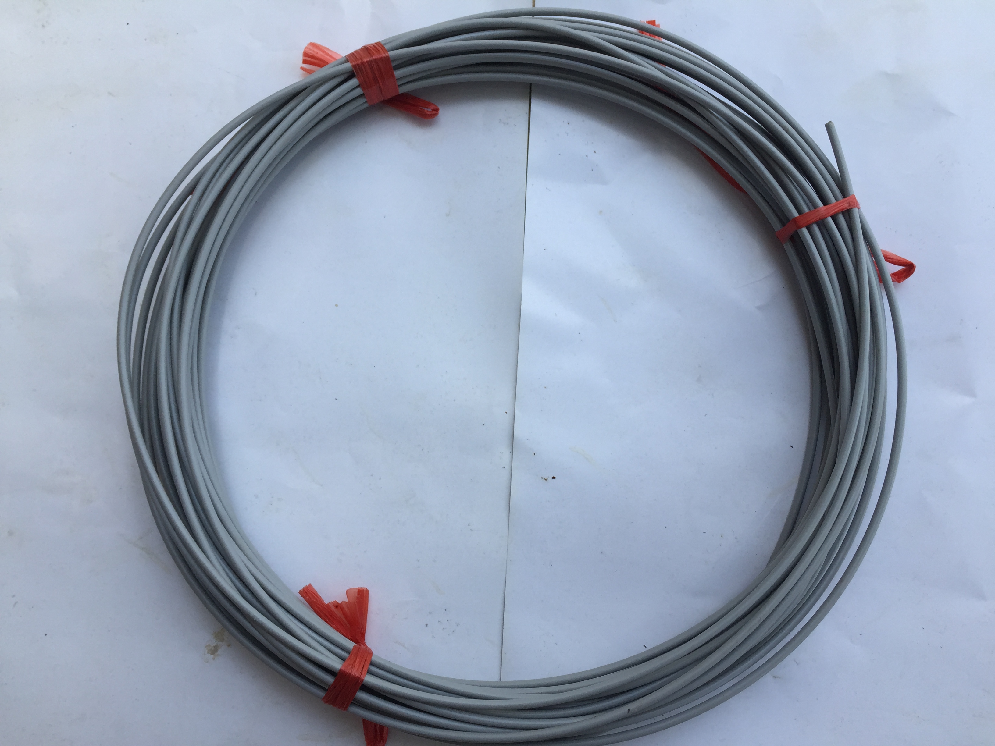 1kg dây kẽm bọc nhựa dùng uốn cây cảnh và làm dây phơi 2,2mm-3,2mm