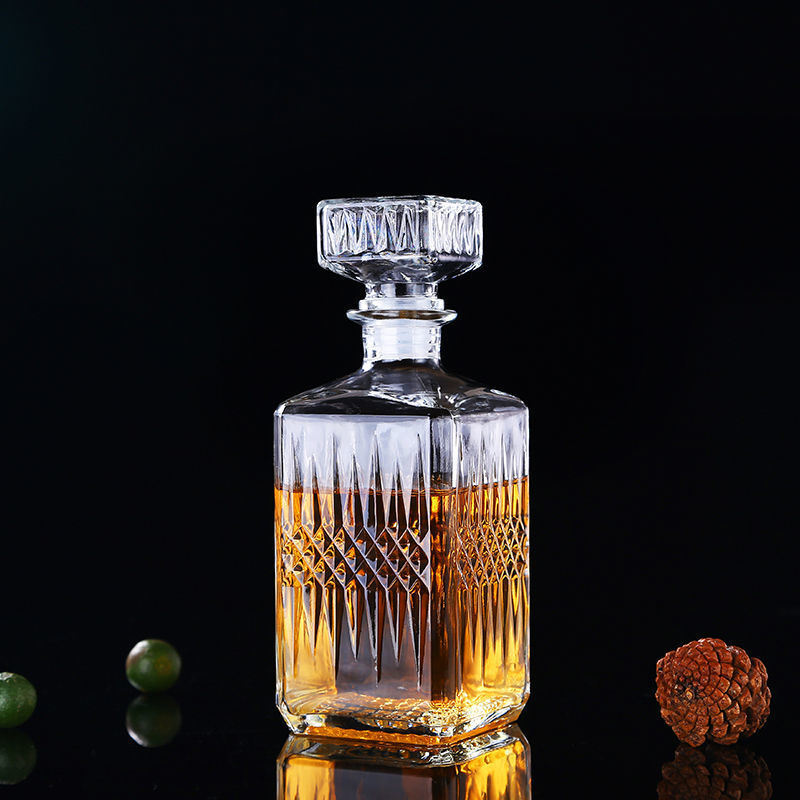 Chai Thuỷ Tinh Vuông 850ml Cao Cấp Đẹp