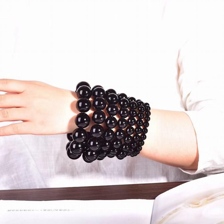 Vòng đá Obsidian, đá thủy tinh núi lửa XM04