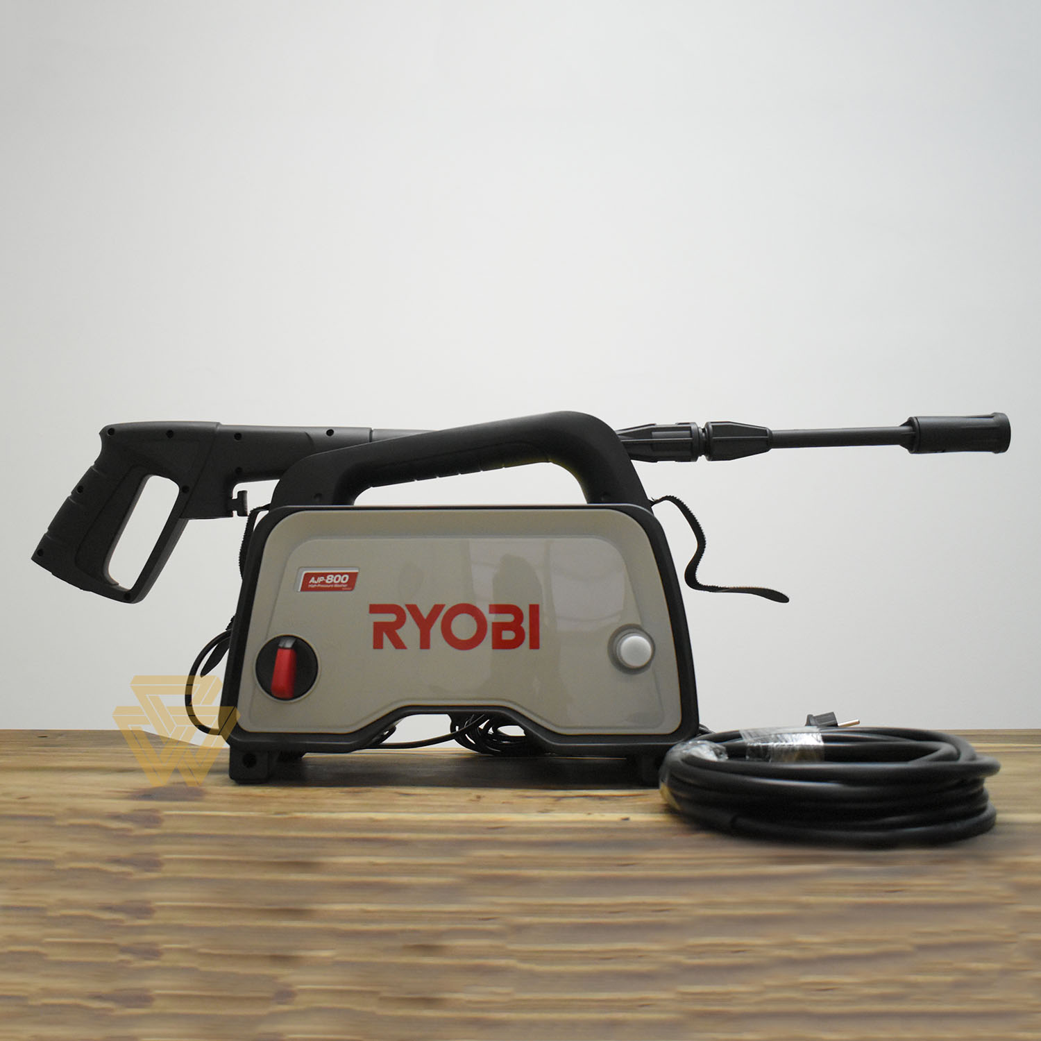 Máy Rửa Xe 800W Ryobi AJP-800