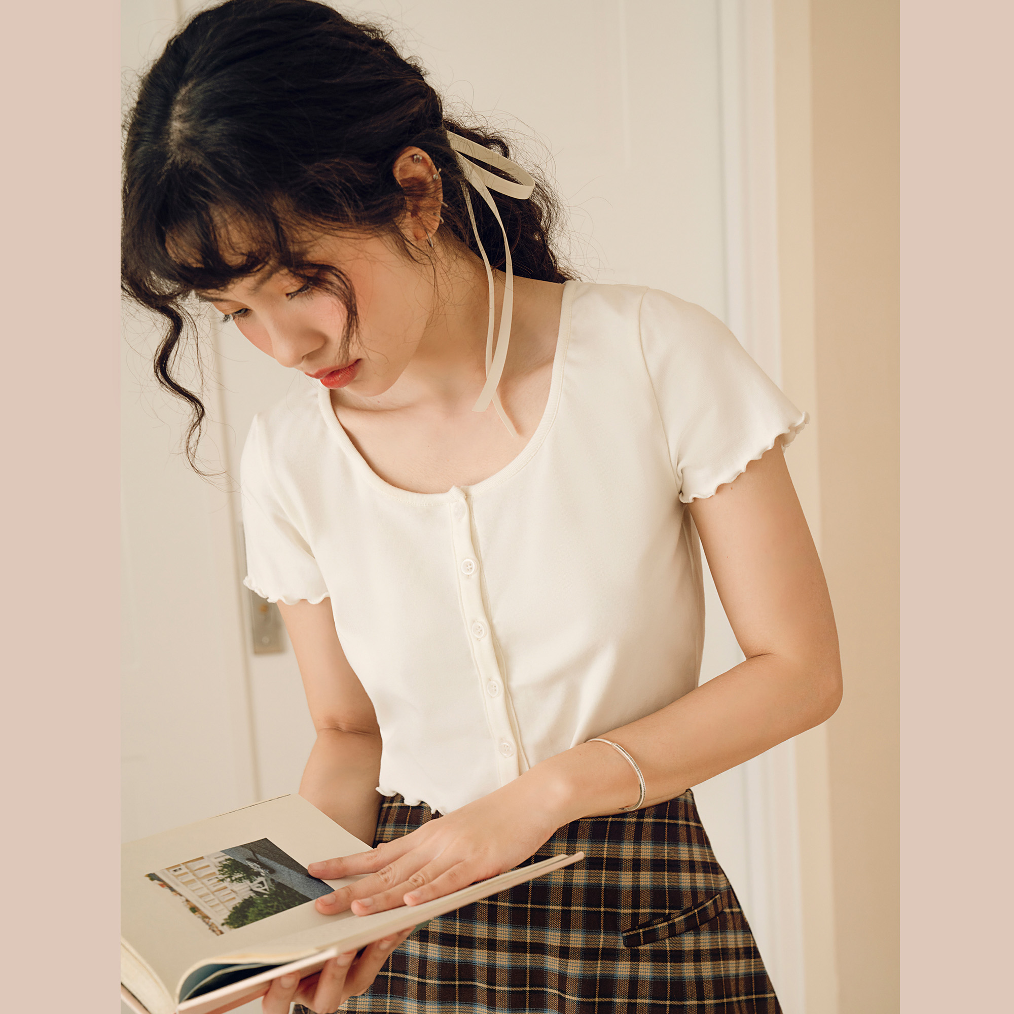 BLEUBIRD Áo thun crop top cài khuy Tiny Croptop