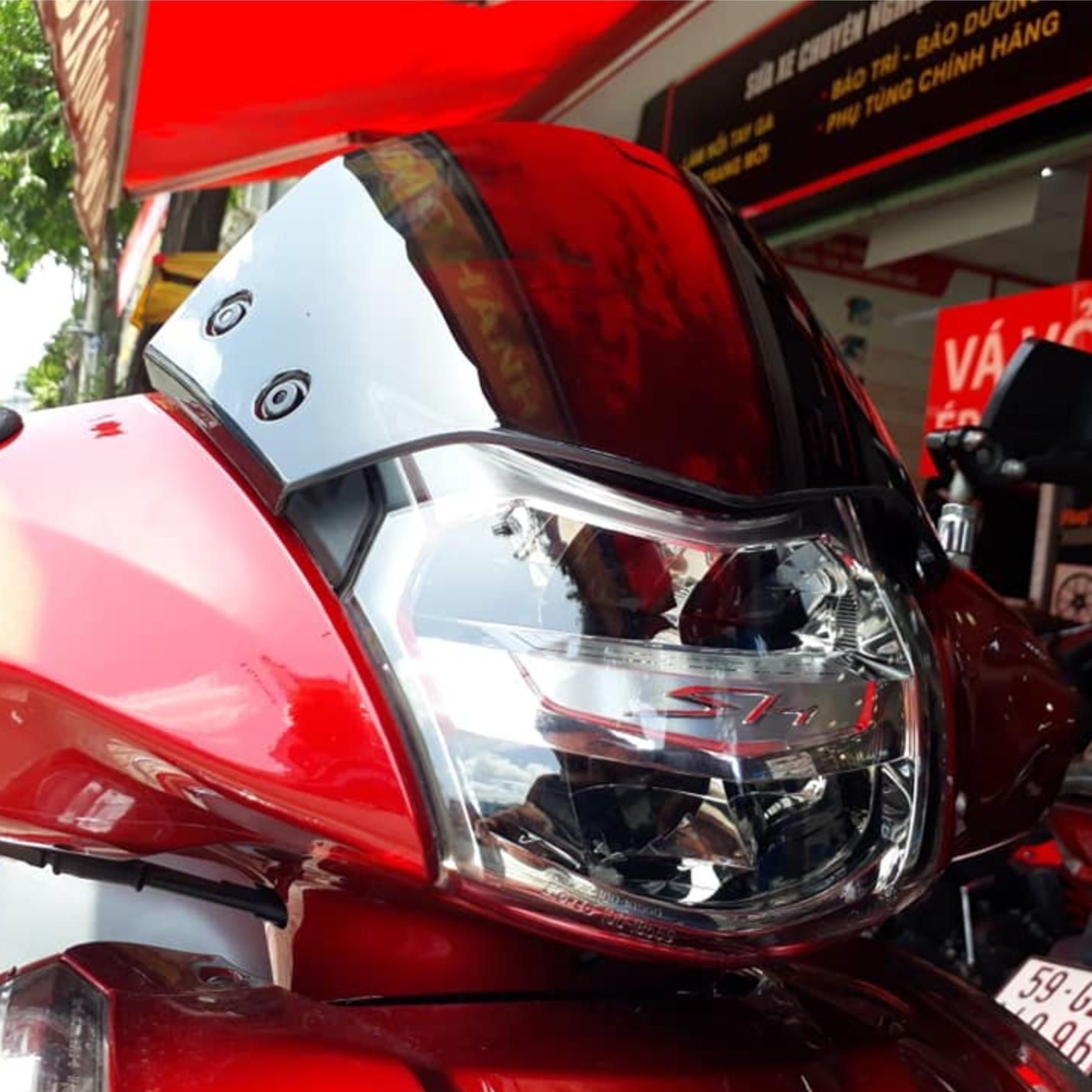 Kính chắn gió SH300i 2017 Zhipat (240005)