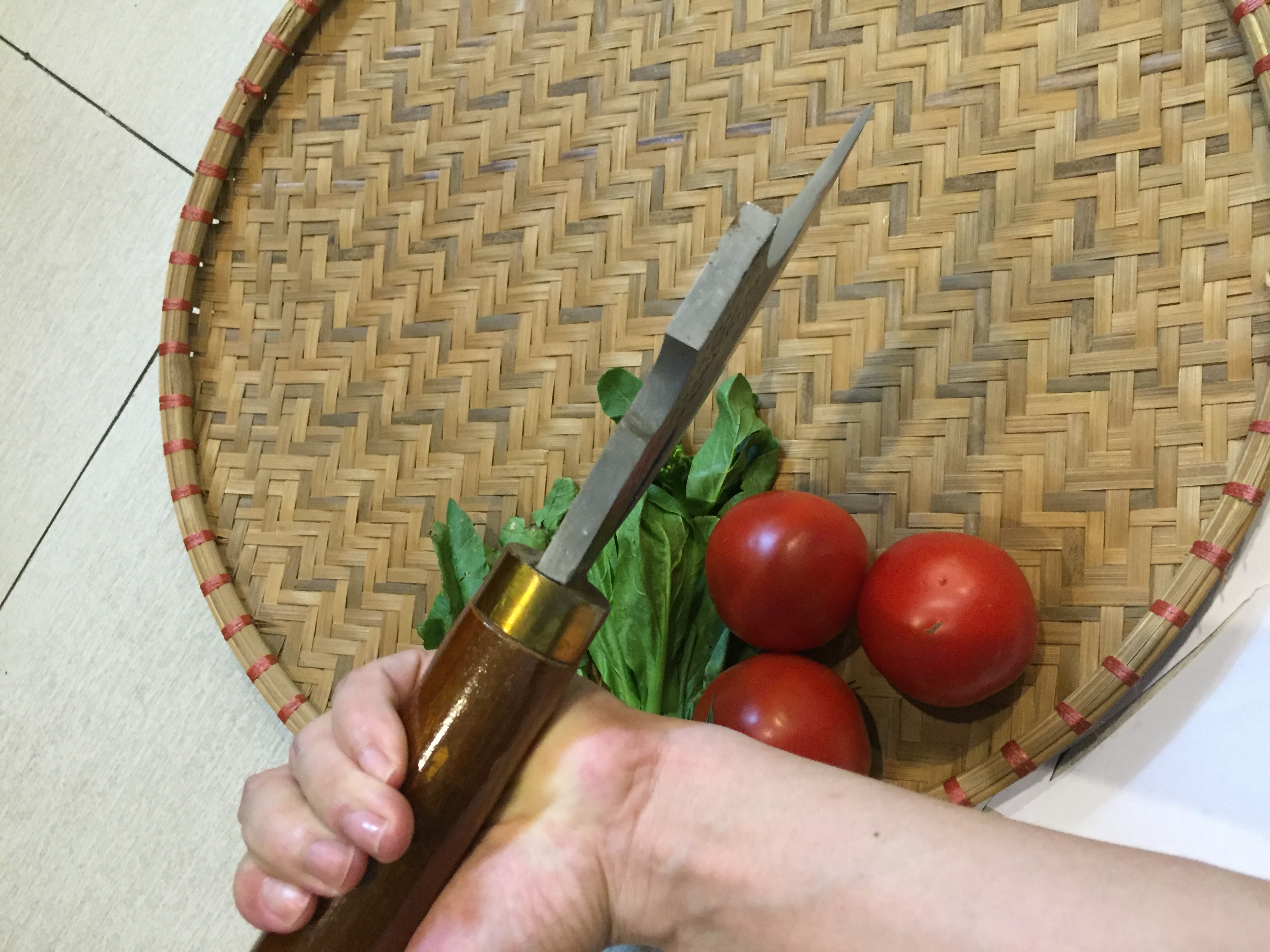 BÚA RÌU AN TIÊM R2