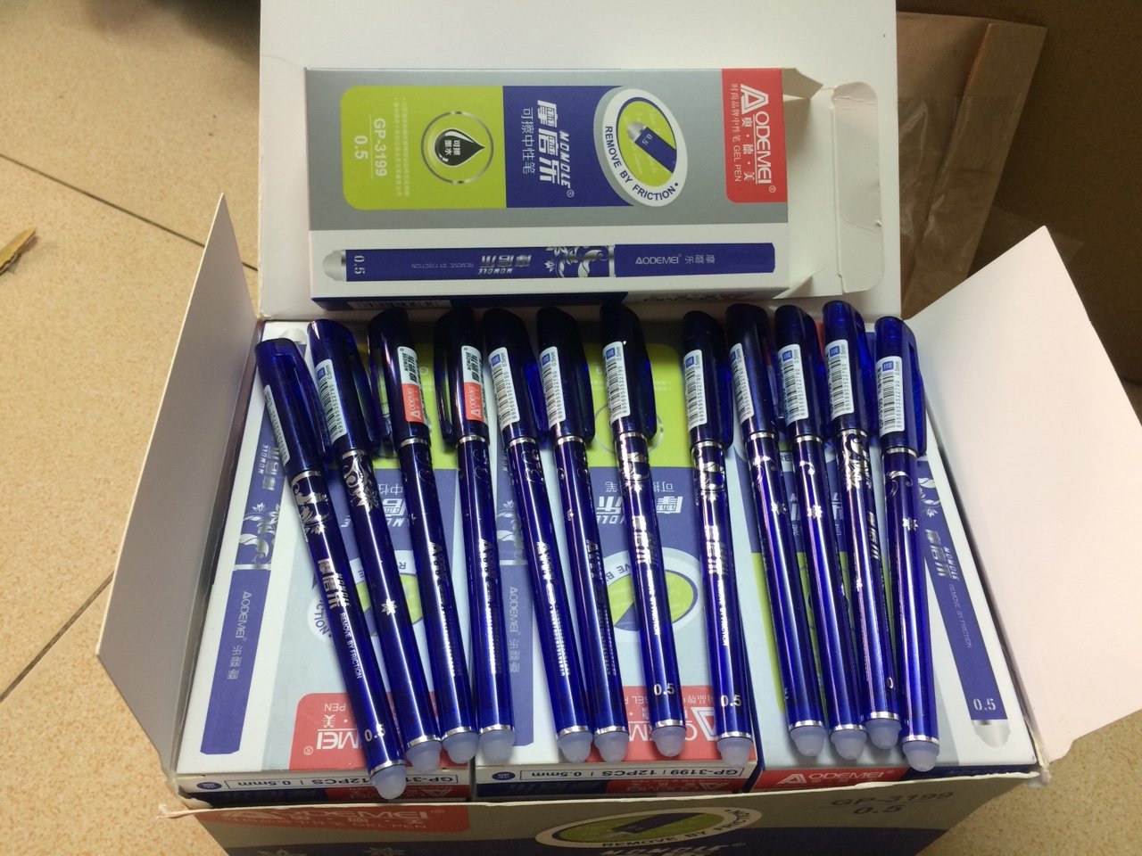 combo 2 hộp bút viết xóa được ( 12 chiếc/1 hộp)