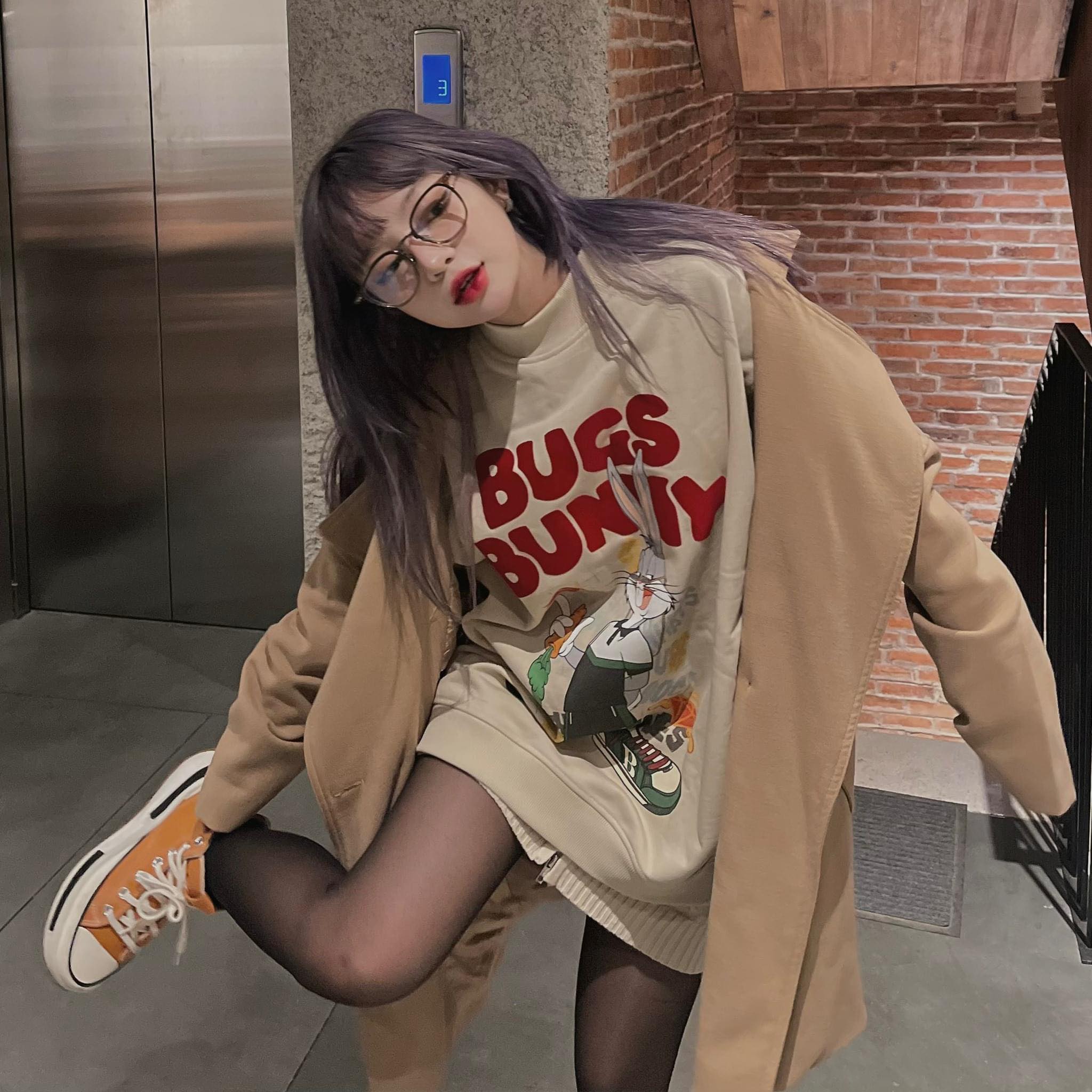 Áo nỉ MIKENCO BUGS BUNNY SWEATER
