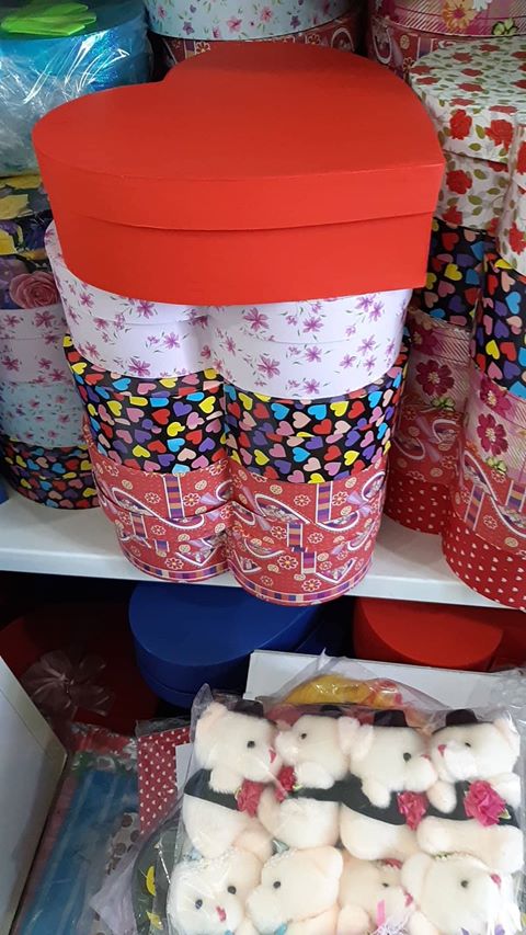 Hộp quà hình tim   Size 22 cm