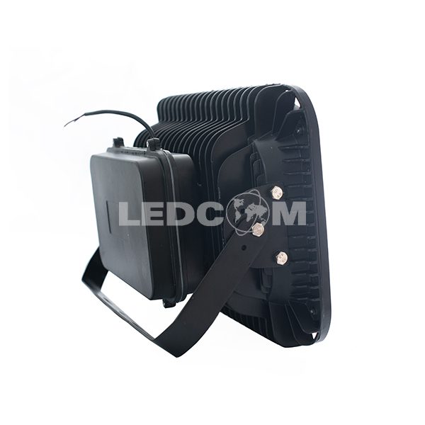 Đèn pha LED 200W chip COB có thấu kính chiếu xa