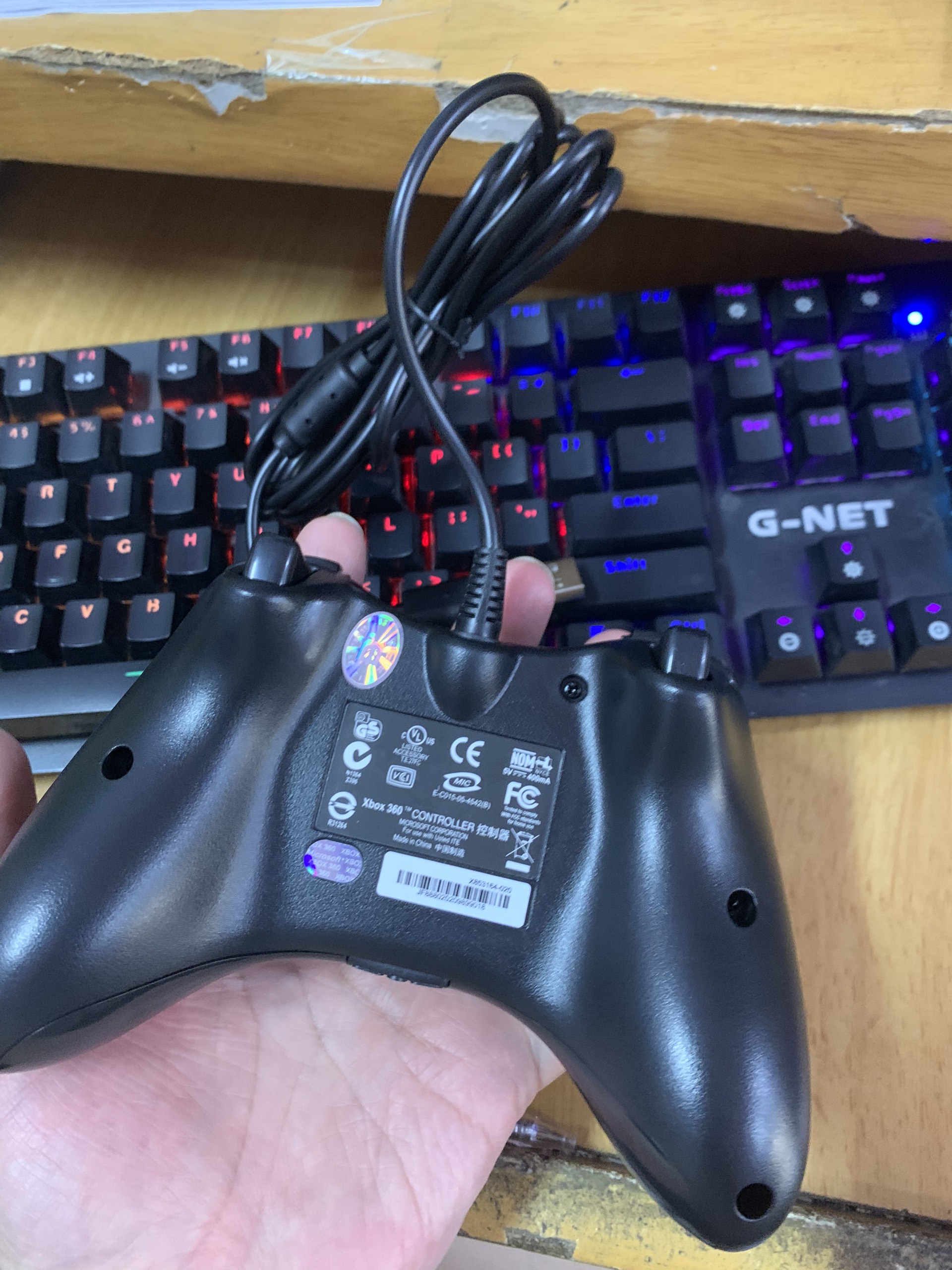 Tay cầm có dây Xbox 360 Đen dùng cho PC