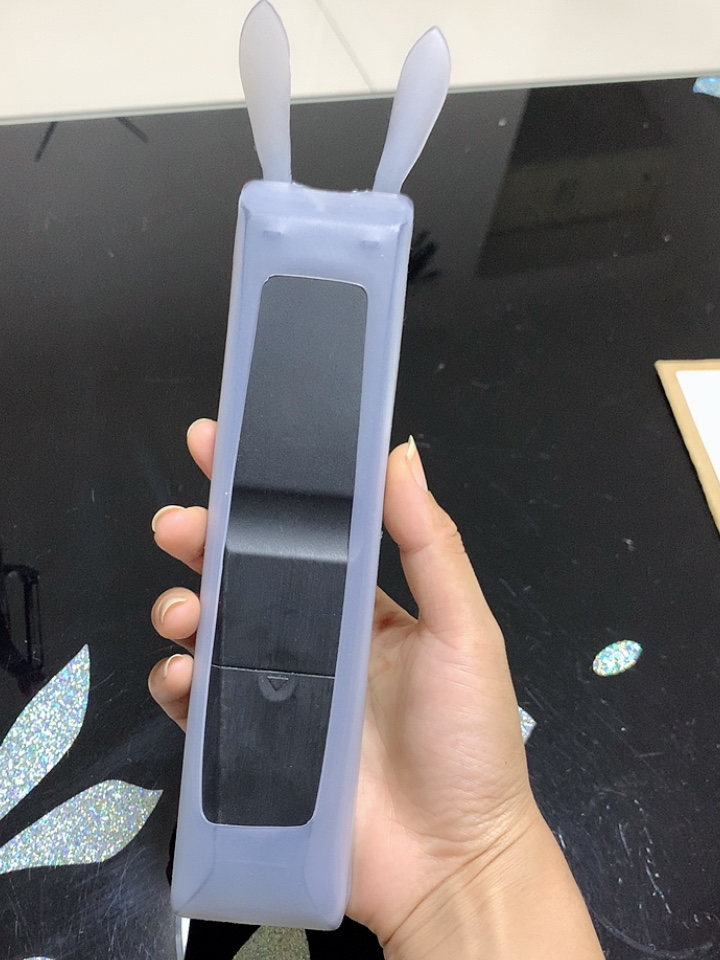Bọc Điều Khiển TV Remote Điều Hoà Silicone Tai Thỏ Dạ Quang Phát Sáng Chống Thấm Nước Bụi Bẩn