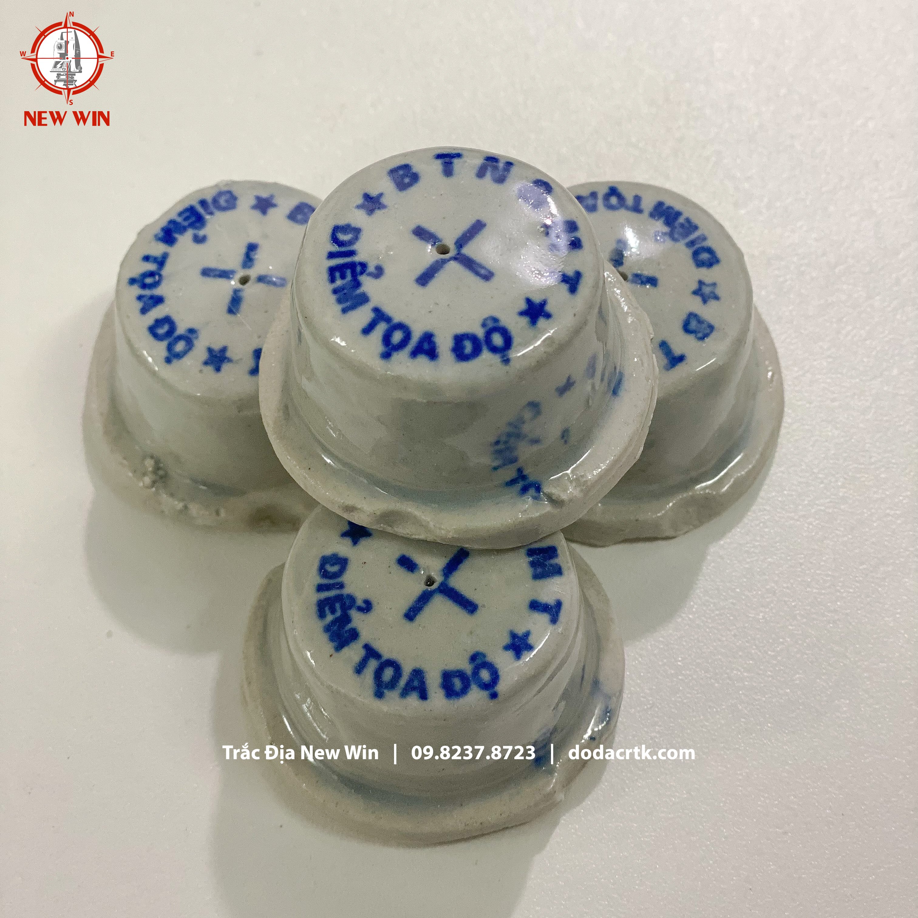 Mốc sứ trắc địa [Giá Sập Sàn]