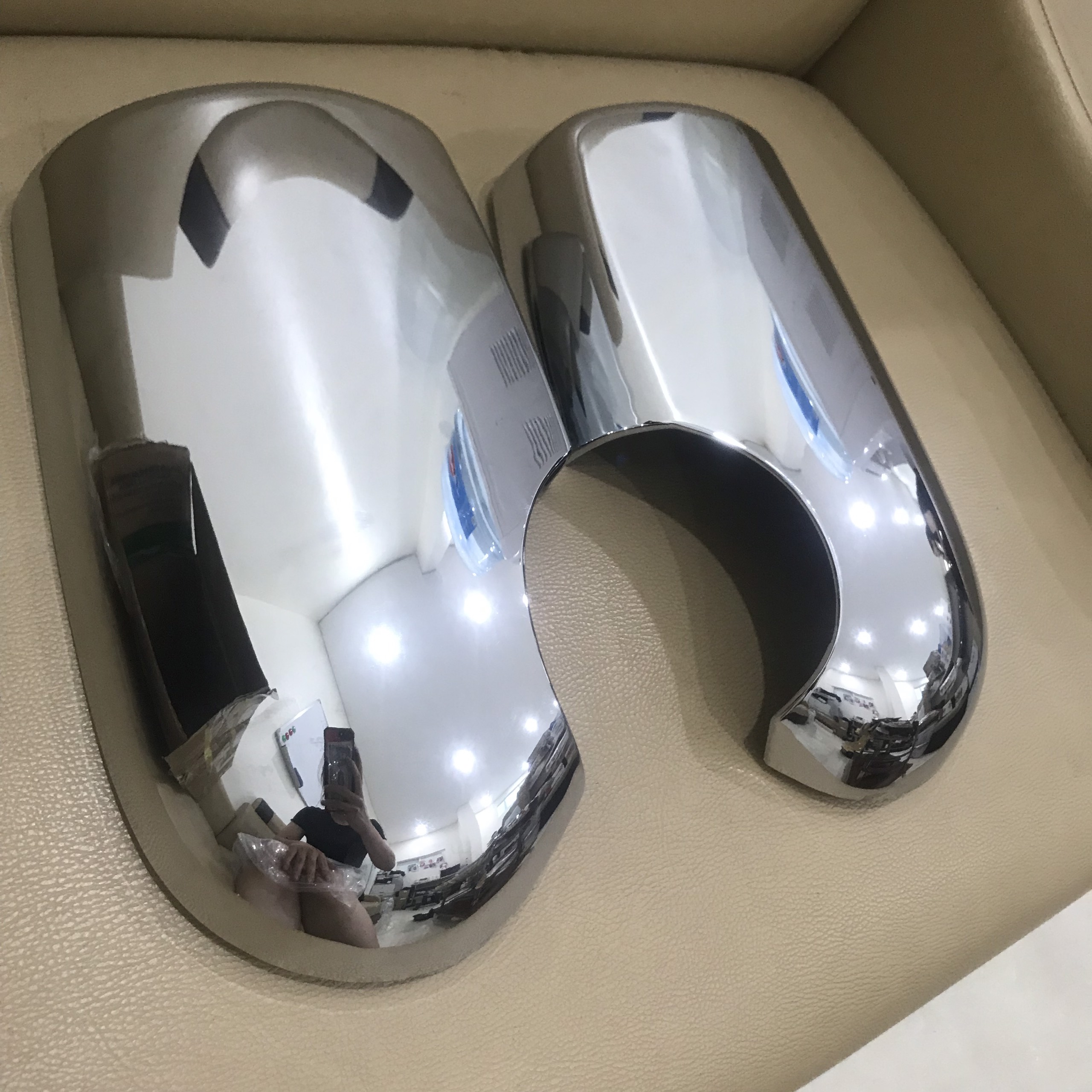 [VOUCHER GIẢM 50 %] Bộ ốp gương xe Ford Transit 2009-2019