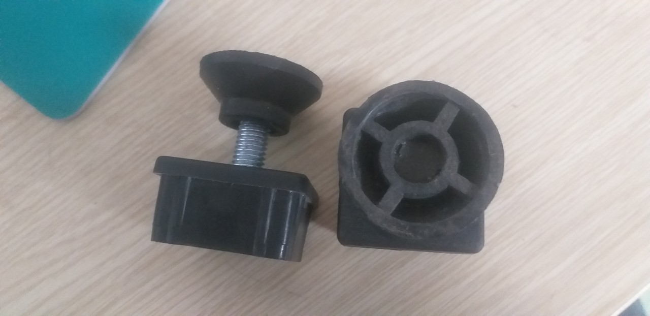 Chân tăng chỉnh sắt hộp 30x30
