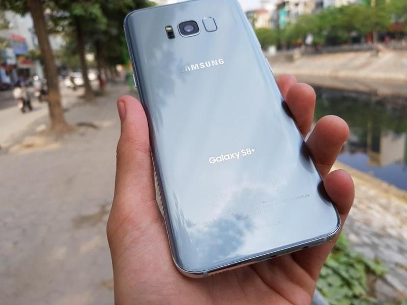 Điện thoại Samsung Galaxy S8 PLus Hàng Chuẩn Zin 100% Với Thời Lượng Pin Khủng - Hiệu Năng Mạnh Mẽ. Tặng Sạc Cáp Nhanh Chính Hãng Và Tai Nghe AKG.