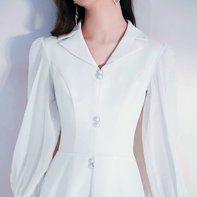 Đầm trắng nút ngọc tay voan