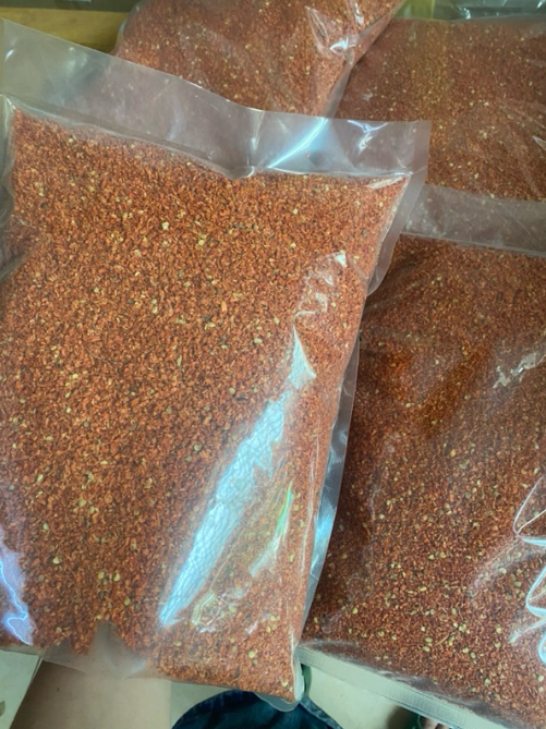 Ớt Cánh Không Cay(Chili flakes are not spicy) Việt Hiệp