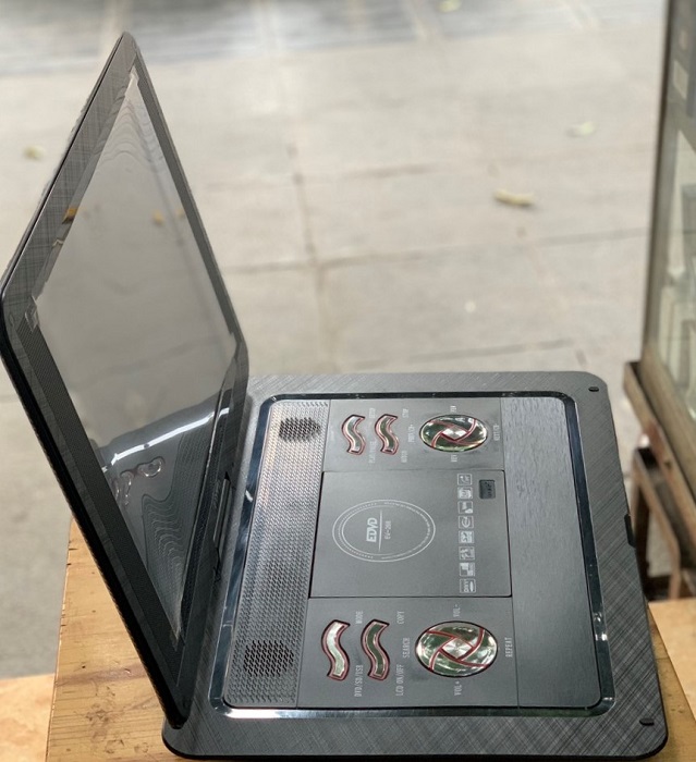 ĐẦU DVD LIỀN MÀN HÌNH 19 inches