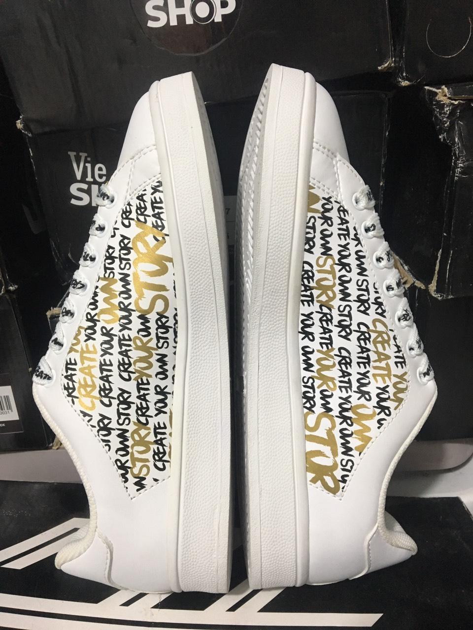 xả kho Giày sneaker Đom Đóm Sneaker  SIZE 37