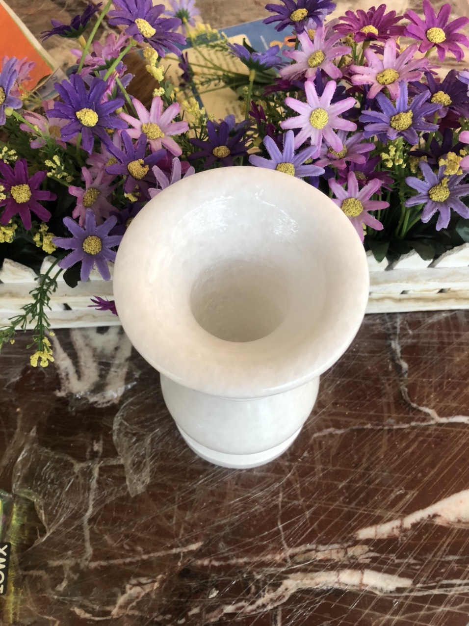 Bình bông, lọ hoa thờ cúng đá cẩm thạch trắng