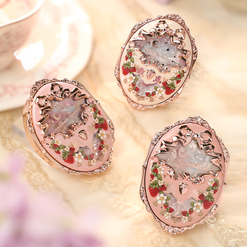 Flower Knows Strawberry Rococo Series Embossed Blush 4.6g Natural Makeup