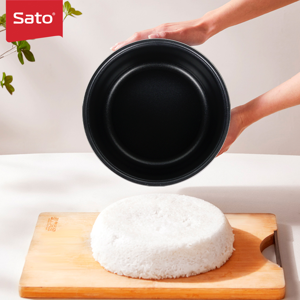 Nồi cơm điện 1.8L Sato 18B044
