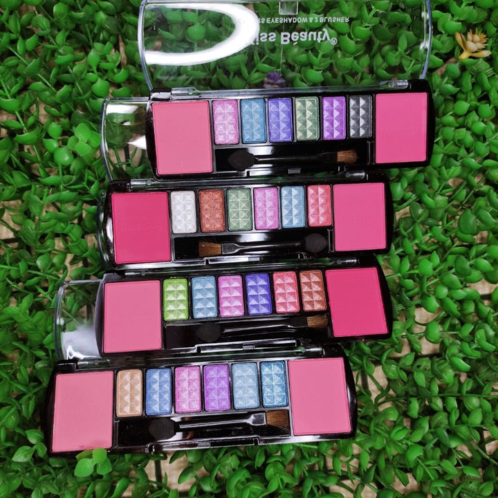 Phấn Mắt Kiss Beauty 8 ô Gồm 6 Phấn Mắt, 2 Phấn Má – SA733