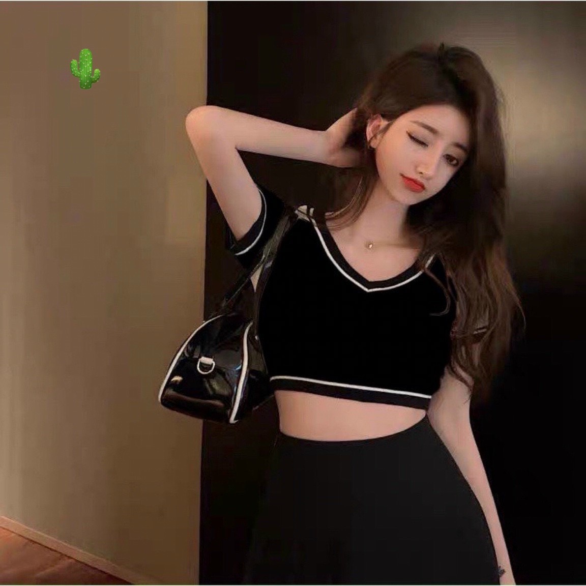 Dưới 50kg- Áo thun nữ croptop cổ tim phối viền màu vải thun gân đơn giản nhưng chất lừ PC158