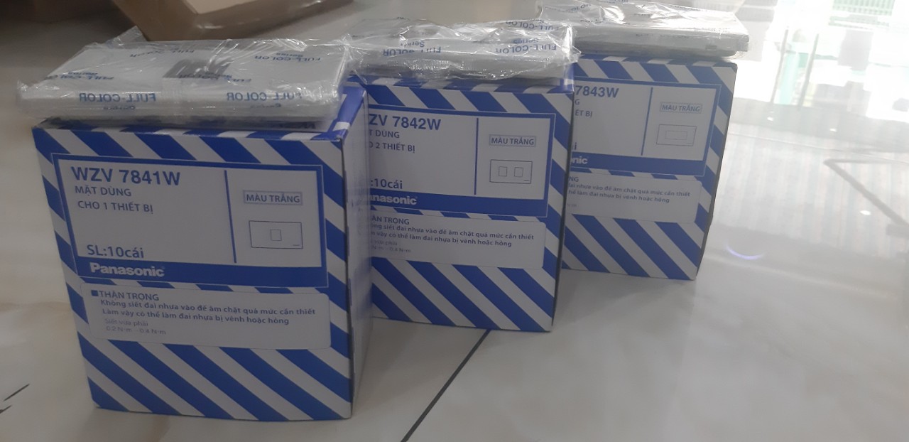 [HCM] Mặt nạ 123 hạt công tắc Panasonic dòng Full hạt nhỏ (1 hộp mặt nạ 10 cái )
