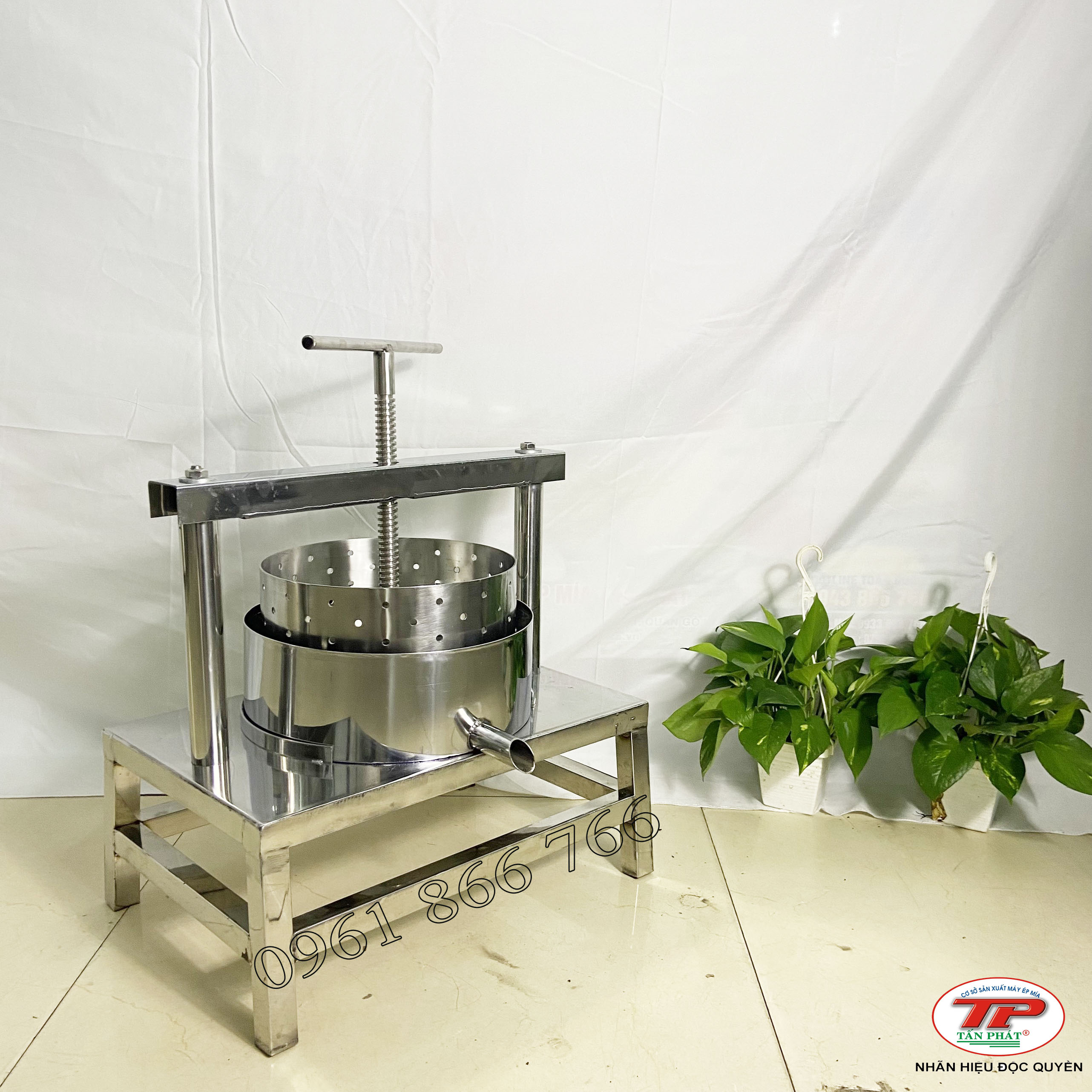 MÁY ÉP CỐT DỪA BẰNG TAY 25CM