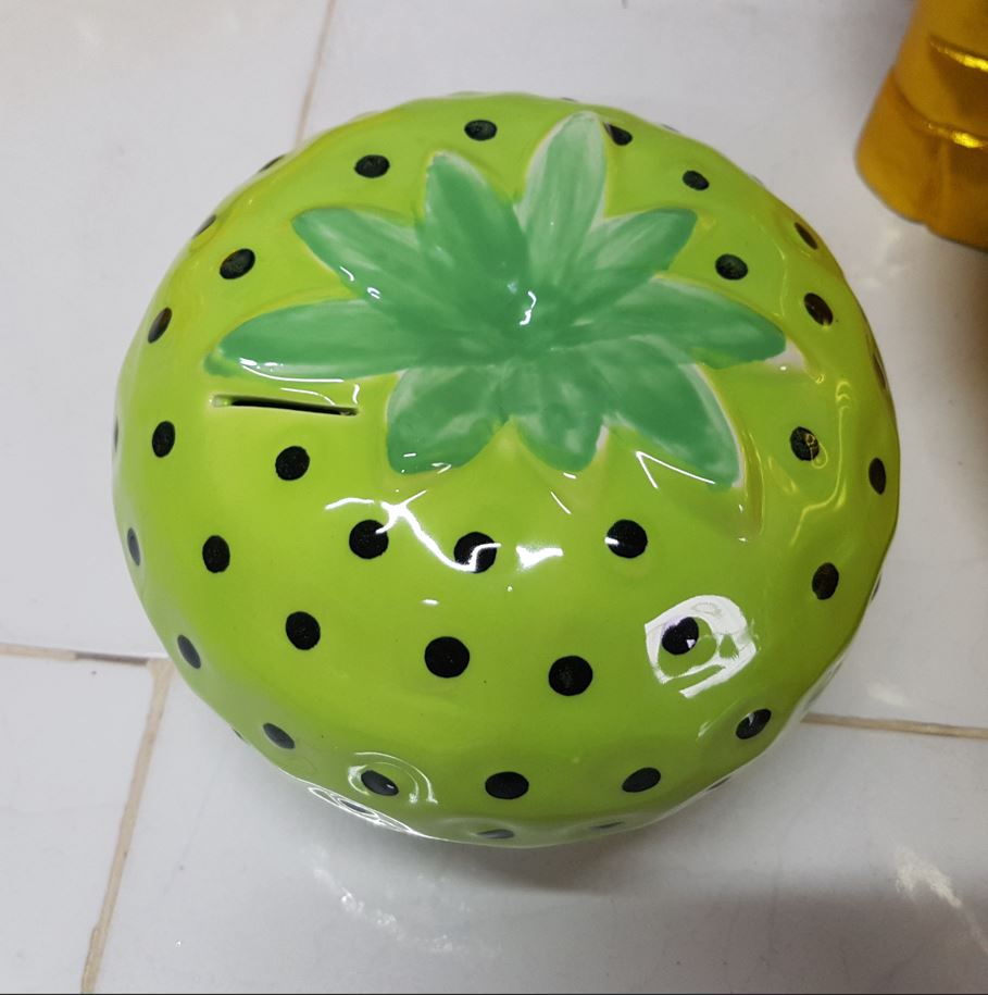 Dâu tây tiết kiệm 3 size từ nhỏ đến to ống tiết kiệm heo đất lợn đất quà tặng, trang trí decor góc học tập, làm việc, phòng khách