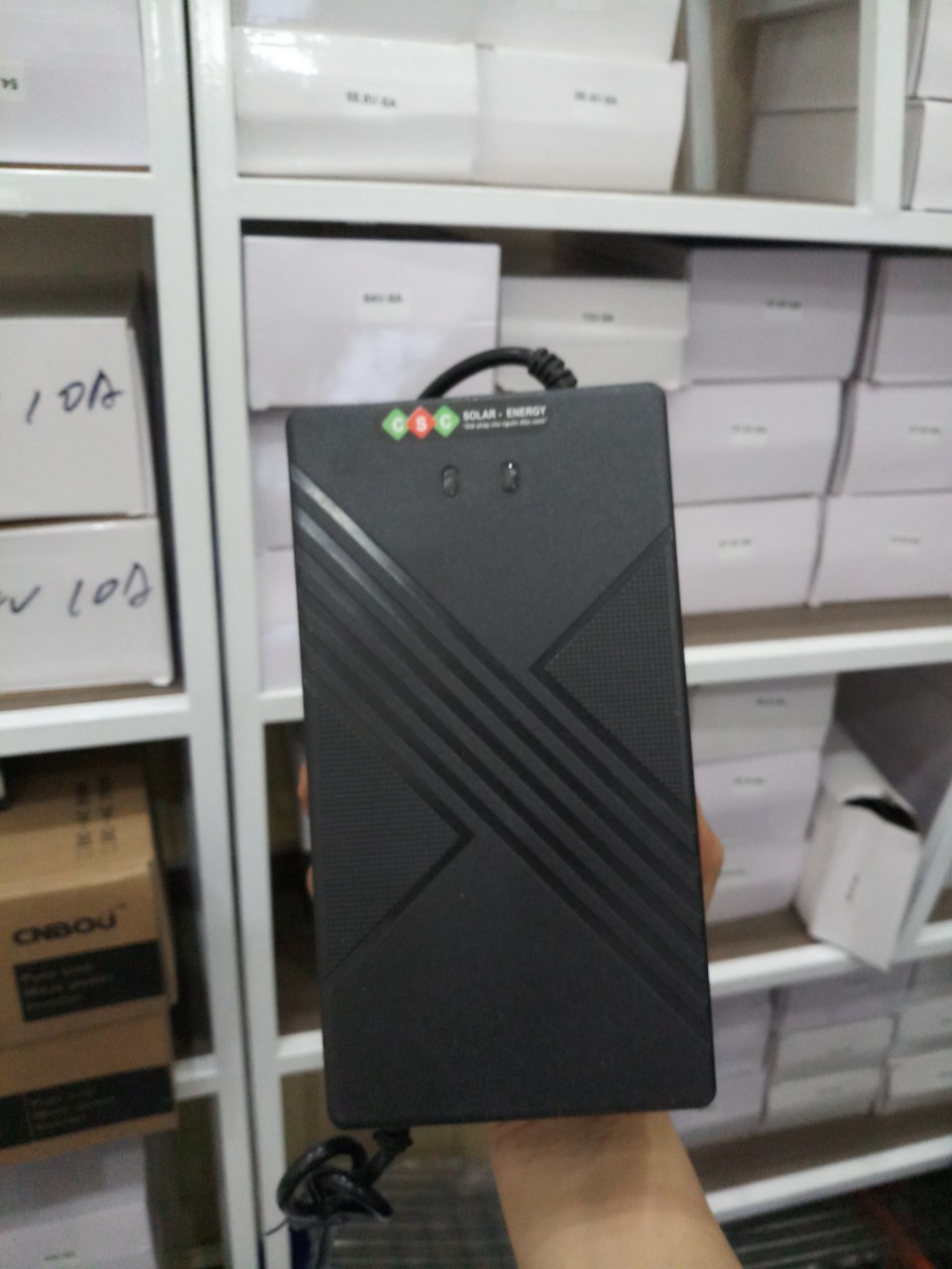 Bộ sạc pin Lithium 73V5A/8A (cho hệ 60V-20 Cell 3.2V pin sắt Lifepo4) Bộ sạc pin Lithium 73V5A/8A (cho hệ 60V-20 Cell 3.2V pin sắt Lifepo4)
