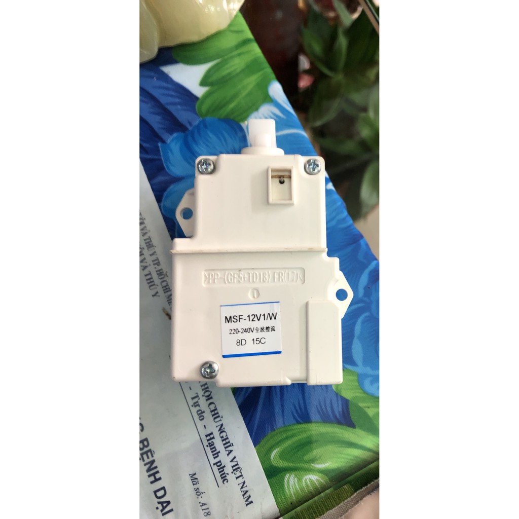 KHÓA CỬA MÁY GIẶT PANASONIC INVERTER ( Công tắc máy giặt PANASONIC Invecter )