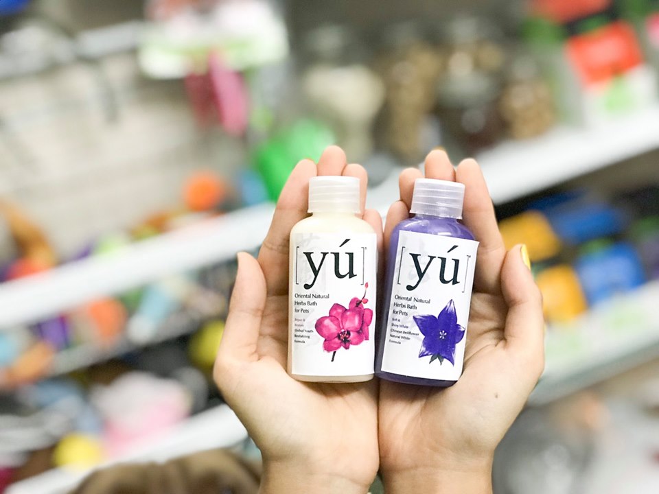 Sữa tắm nước hoa yu/yú thơm siêu dai 50ml dùng thử cho chó mèo