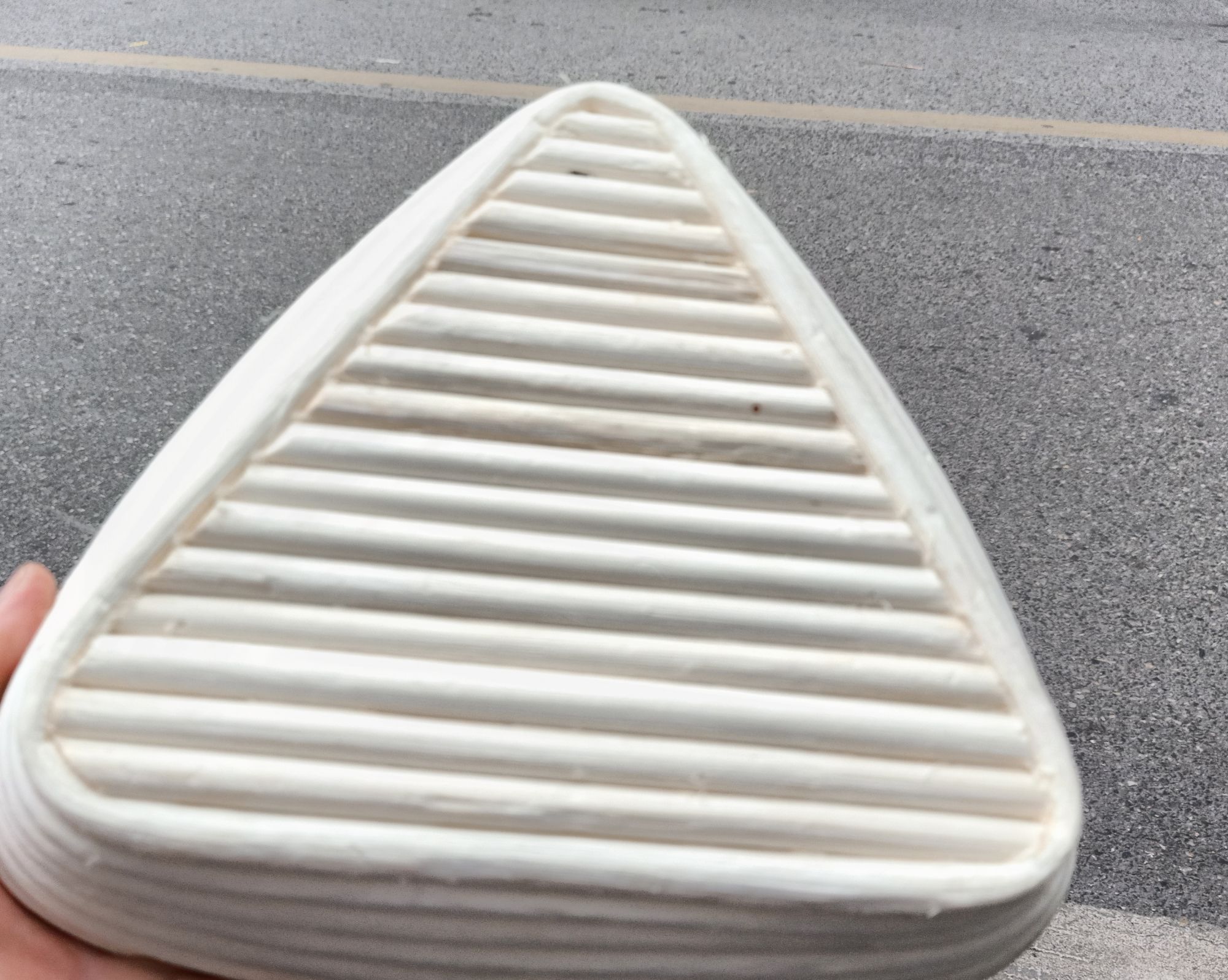 Rổ mây ủ bánh mì hình tam giác (có vải lót đi kèm, 23 cm)