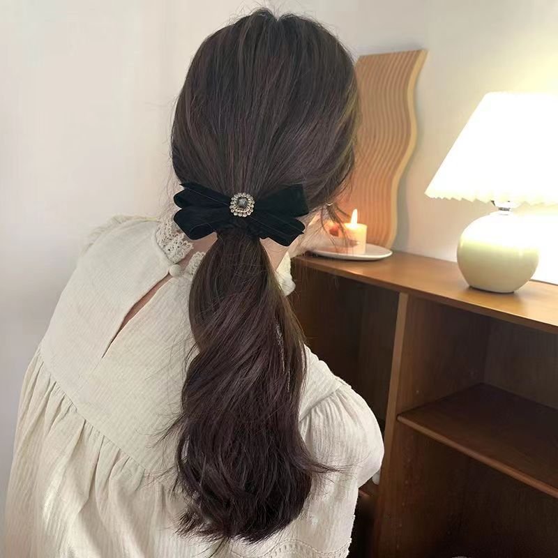 Cột tóc nơ nhung đen đính hạt pha lê vuông sang trọng CT01