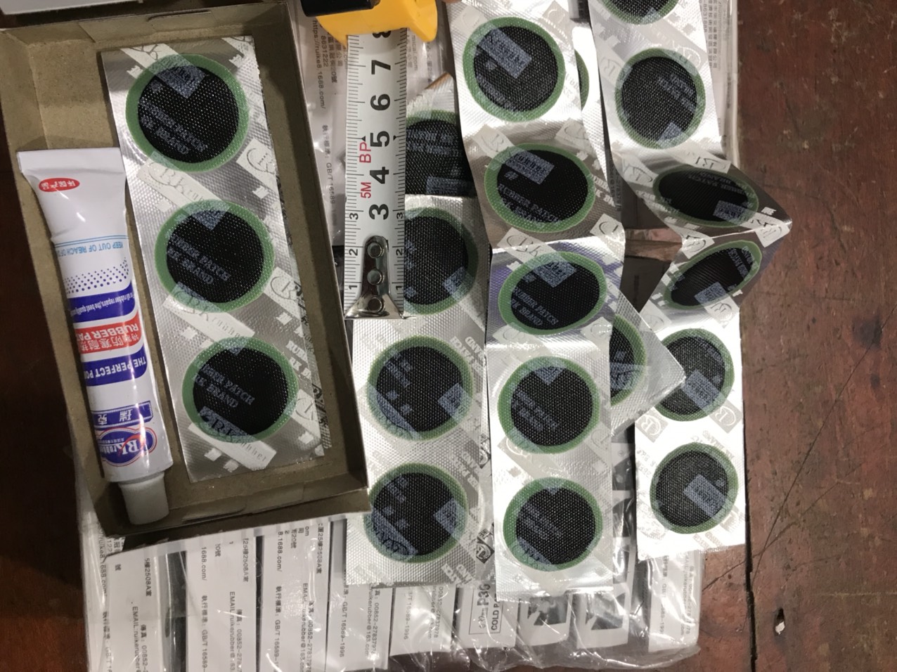 Miếng Vá Săm Lốp Dành Cho Xe Đạp Tròn Rubber Patch 36 Miếng Và 26 Miếng