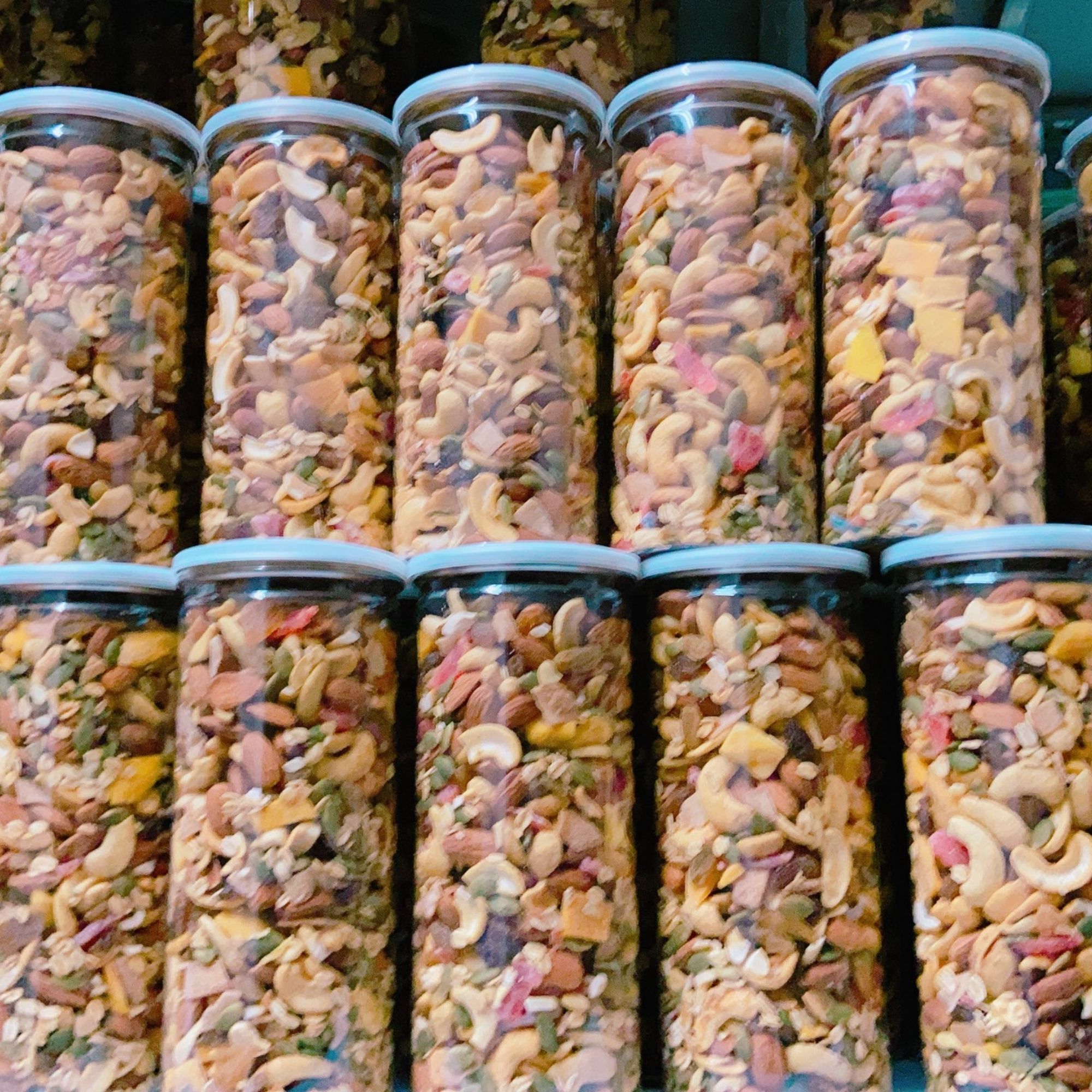 Granola VIP Siêu Hạt Giúp Ăn Kiêng Giảm Cân Hiệu Quả
