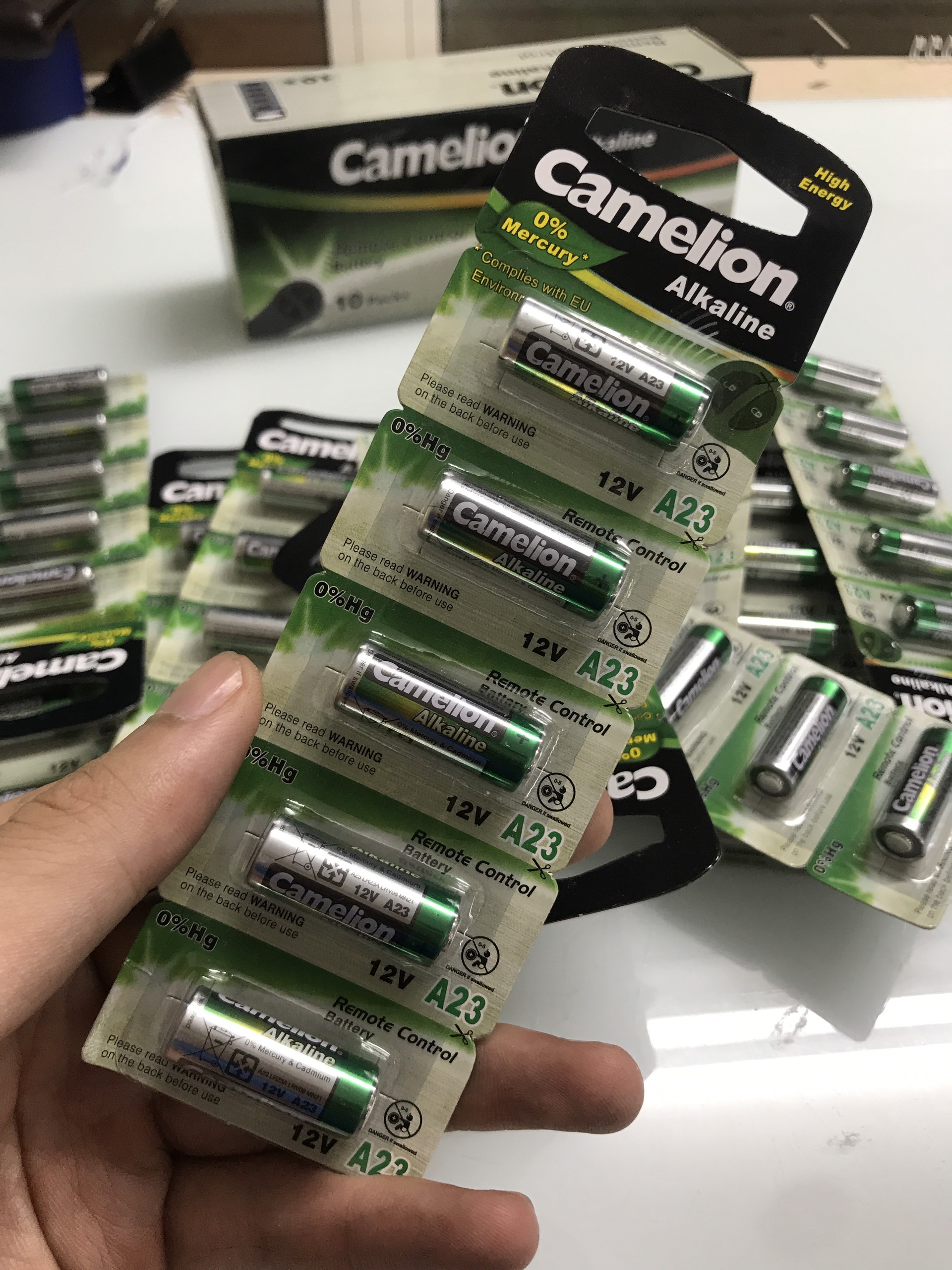 PIN TAY ĐIỀU KHIỂN CỬA CUỐN CAMELION