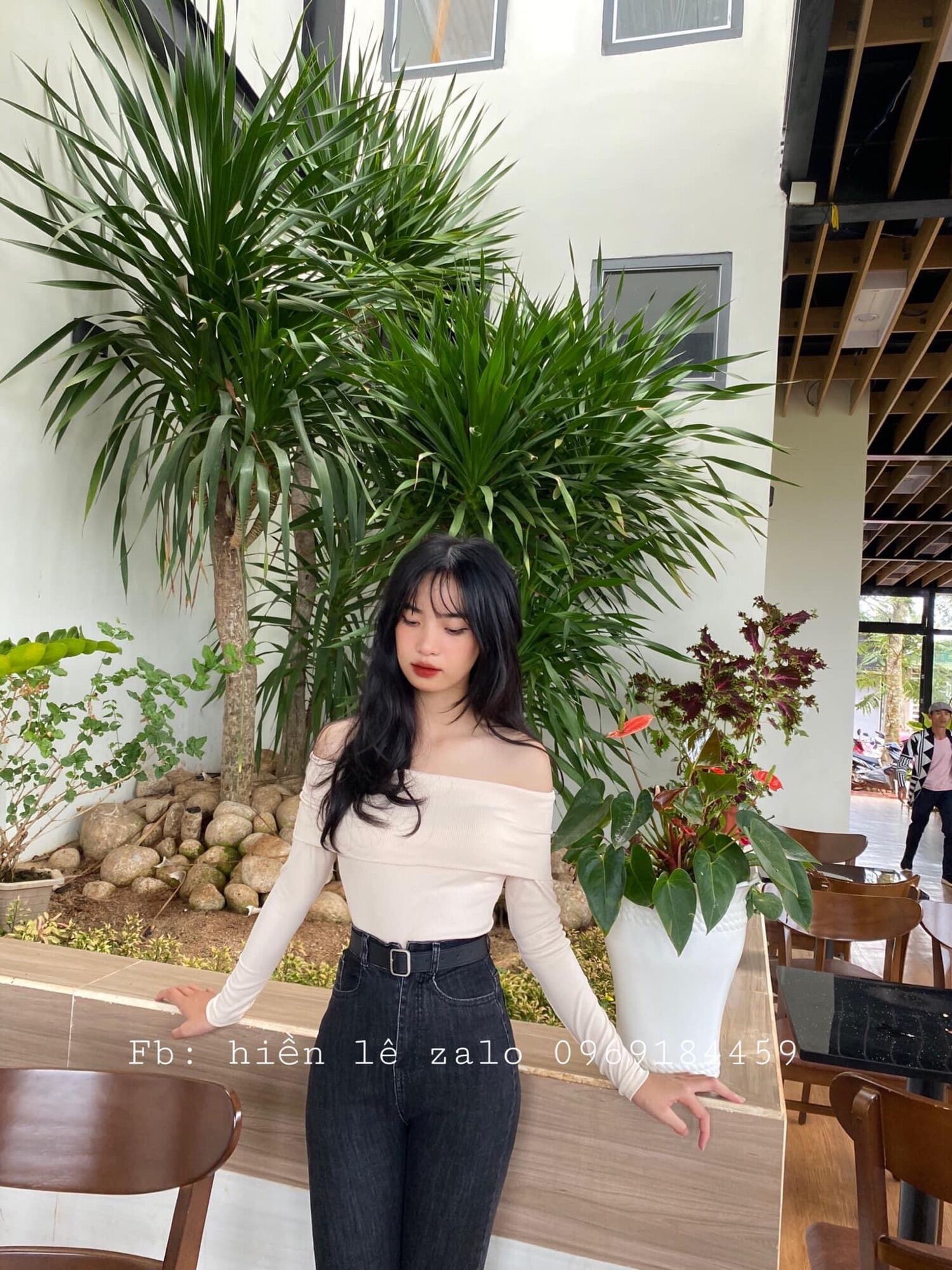 Áo Bẹt Vai Gân Tay Dài