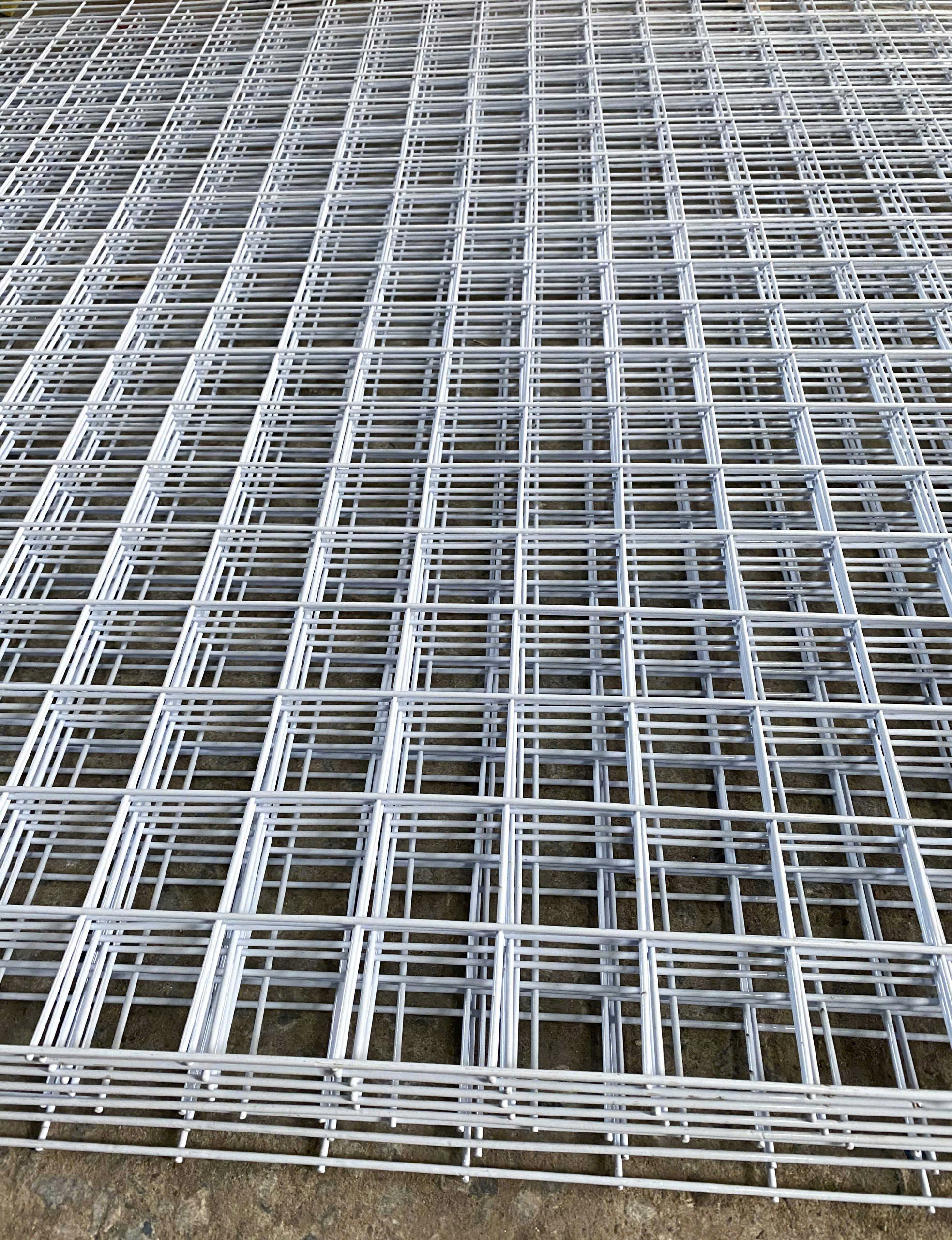 Lưới sắt, lưới sắt ô vuông trang trí 50x100cm