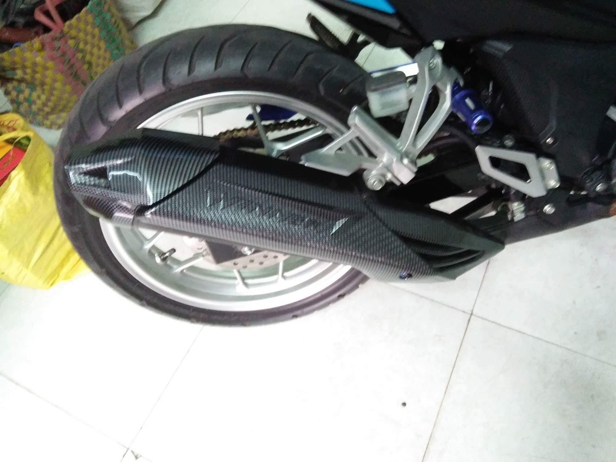 Bộ ốp đít bô winner carbon